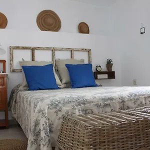 https://sunny-renovated-house-with-terrace-and-stunning-views.es-andalucia.com